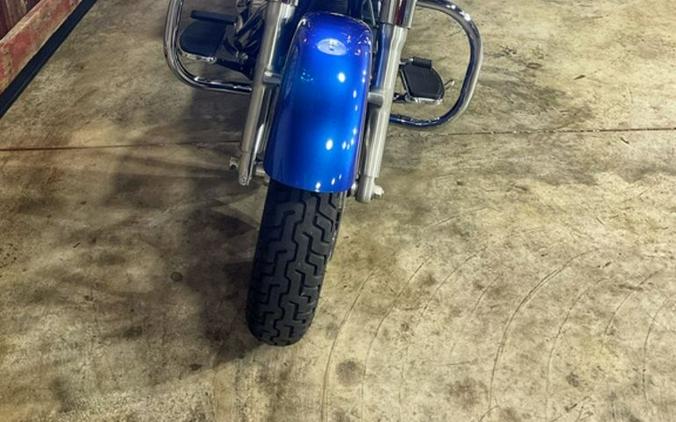 2015 Harley-Davidson® FLD - Dyna® Switchback™