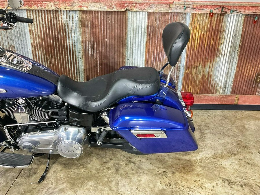 2015 Harley-Davidson® FLD - Dyna® Switchback™