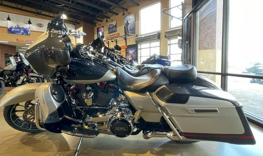 2019 Harley-Davidson® FLHXSE - CVO™ Street Glide®