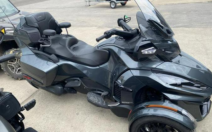 2019 Can-Am® Spyder® RT Limited Chrome