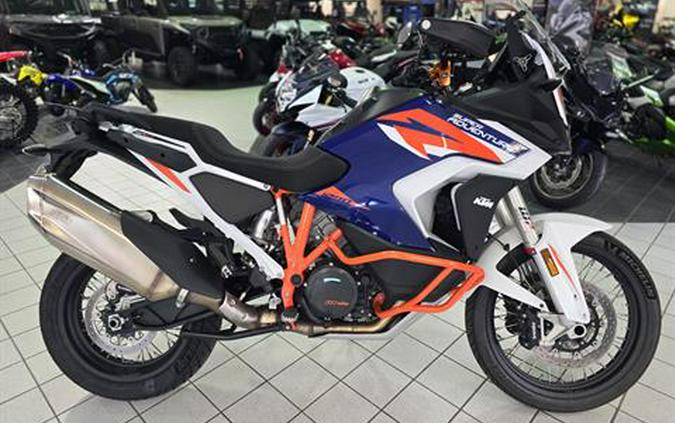 2022 KTM 1290 Super Adventure R Review [29 Fast Facts]