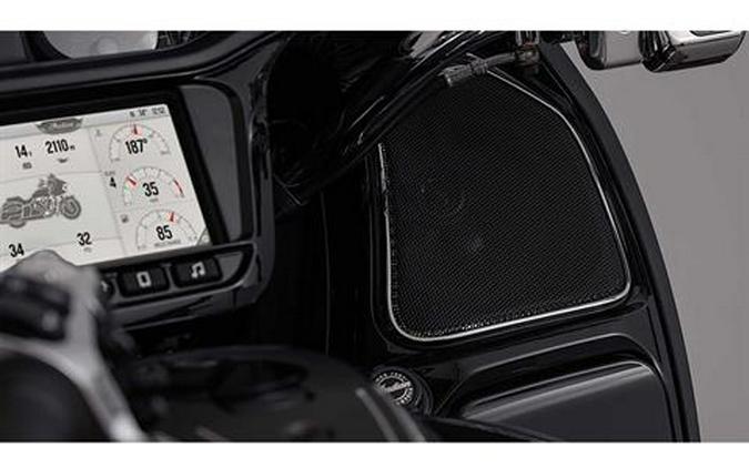 2024 Indian Motorcycle Challenger® Limited with PowerBand Audio Package