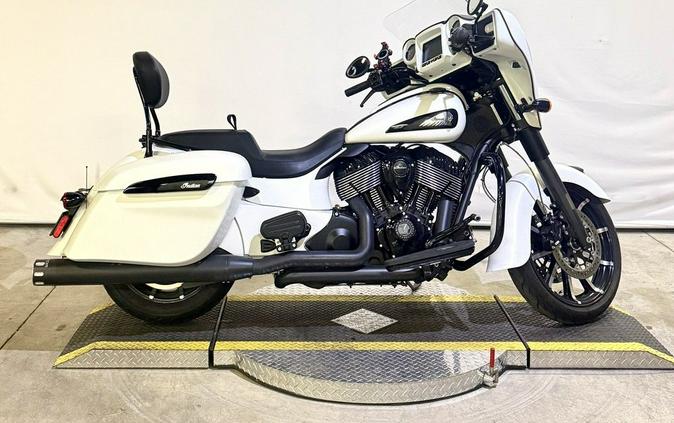 2019 Indian Motorcycle® Chieftain Dark Horse® Thunder Black Smoke