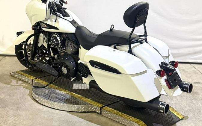 2019 Indian Motorcycle® Chieftain Dark Horse® Thunder Black Smoke