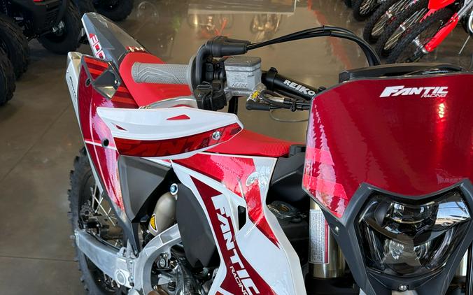 2025 Fantic XE 300