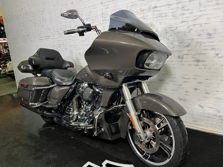 2019 Harley-Davidson® Road Glide® w/ Bars, Chopped Tour Pack, and Stage 1!