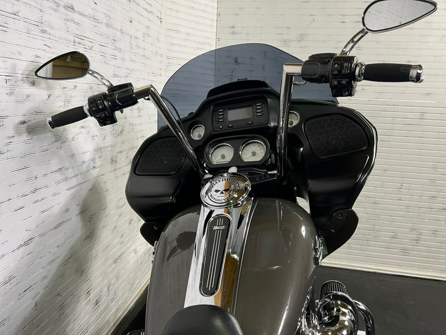 2019 Harley-Davidson® Road Glide® w/ Bars, Chopped Tour Pack, and Stage 1!