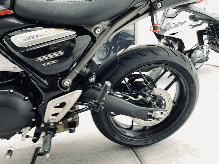 2025 Triumph Speed 400 Carnival Red / Storm Grey