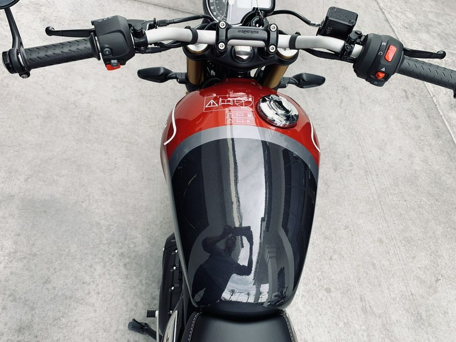 2025 Triumph Speed 400 Carnival Red / Storm Grey