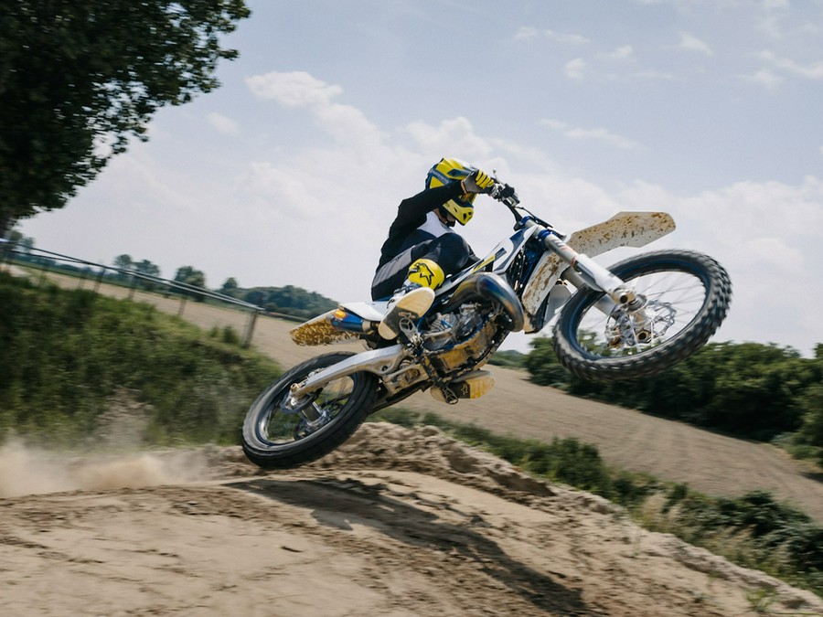 2026 Husqvarna TC 125 - 172522 S