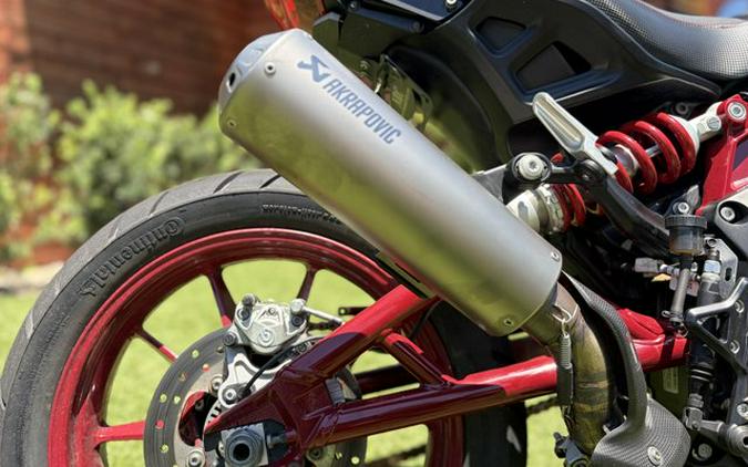 2023 Indian FTR R CARBON