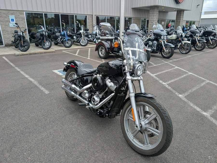 2022 Harley-Davidson Softail® Standard