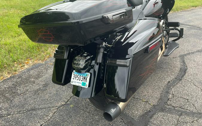 2022 Harley-Davidson Road Glide ST Vivid Black