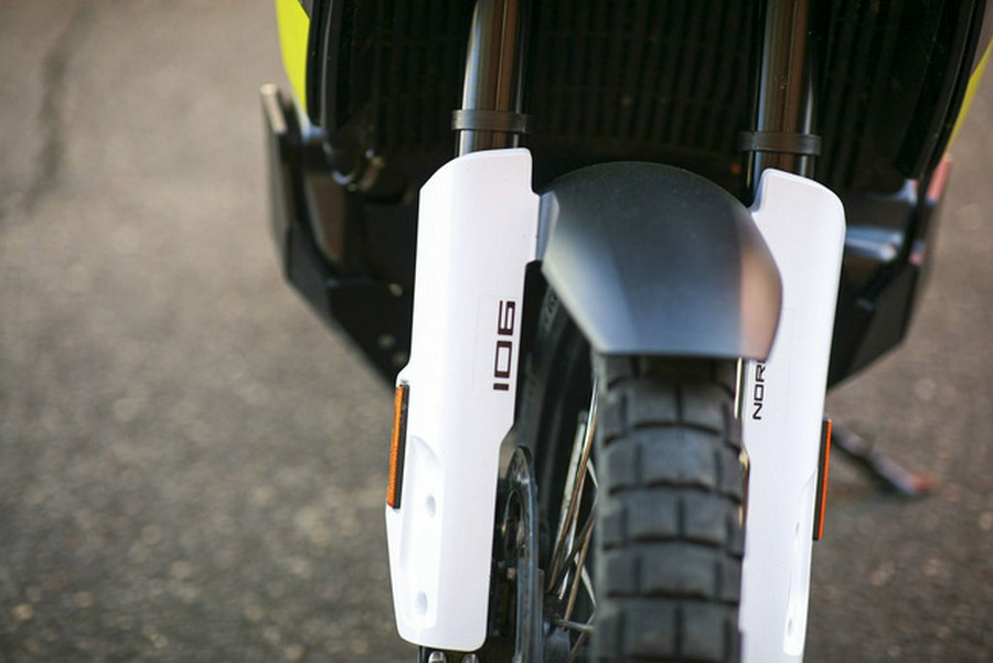 2022 Husqvarna Norden 901