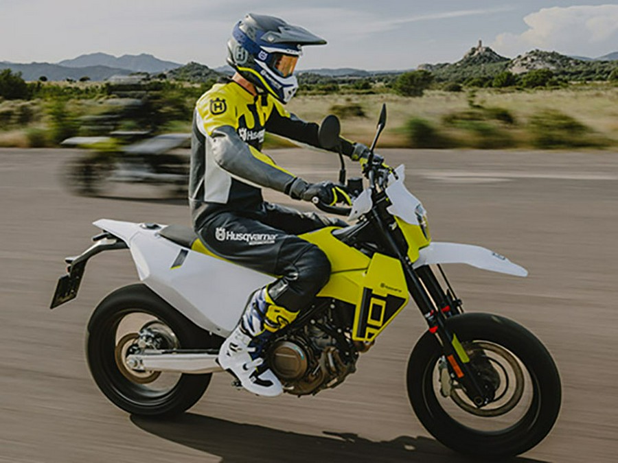2026 Husqvarna 701 Supermoto