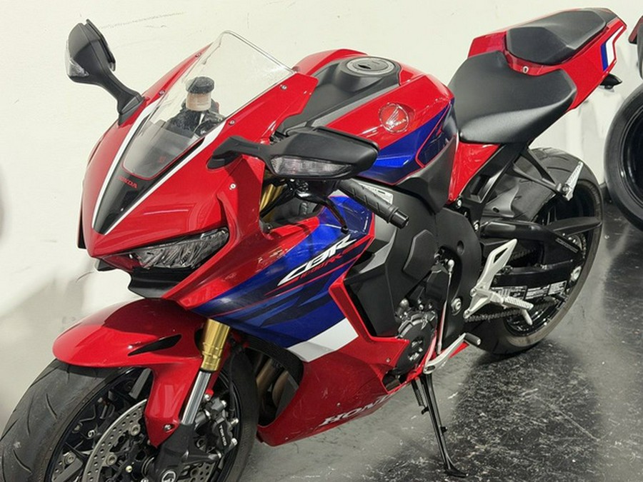 2024 Honda CBR1000RR