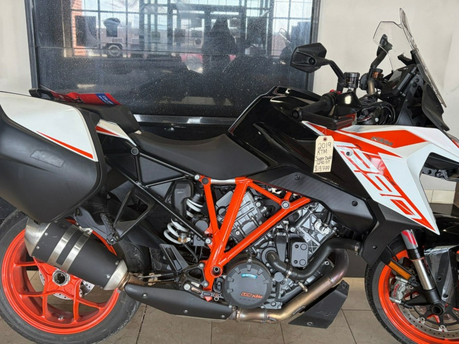 2019 KTM Super Duke 1290 GT