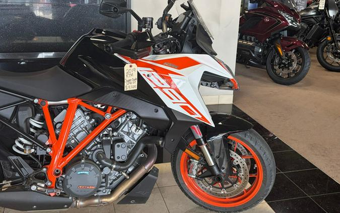 2019 KTM Super Duke 1290 GT