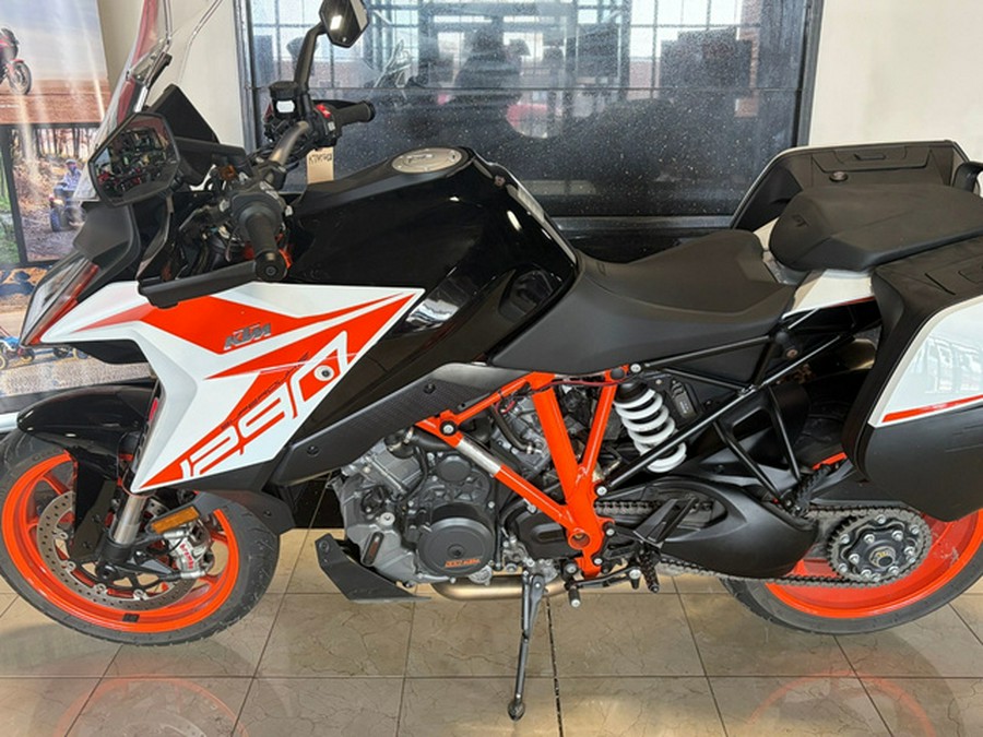 2019 KTM Super Duke 1290 GT