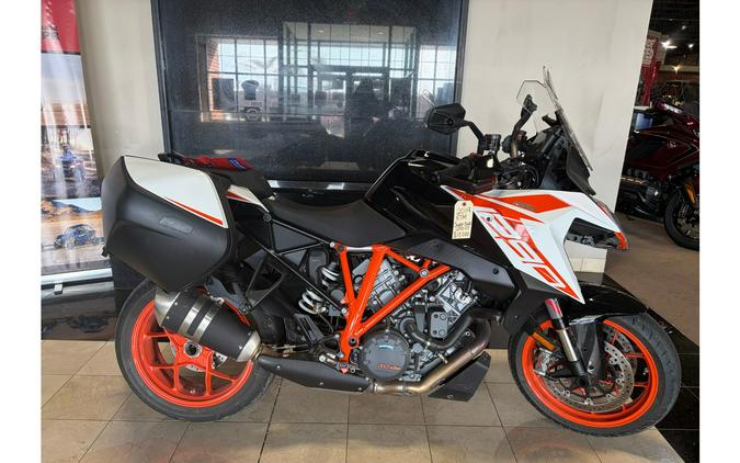 2019 KTM SUPER DUKE 1290 GT