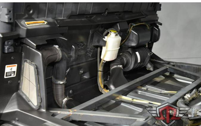 2023 Can-Am Defender Pro HD10 DPS