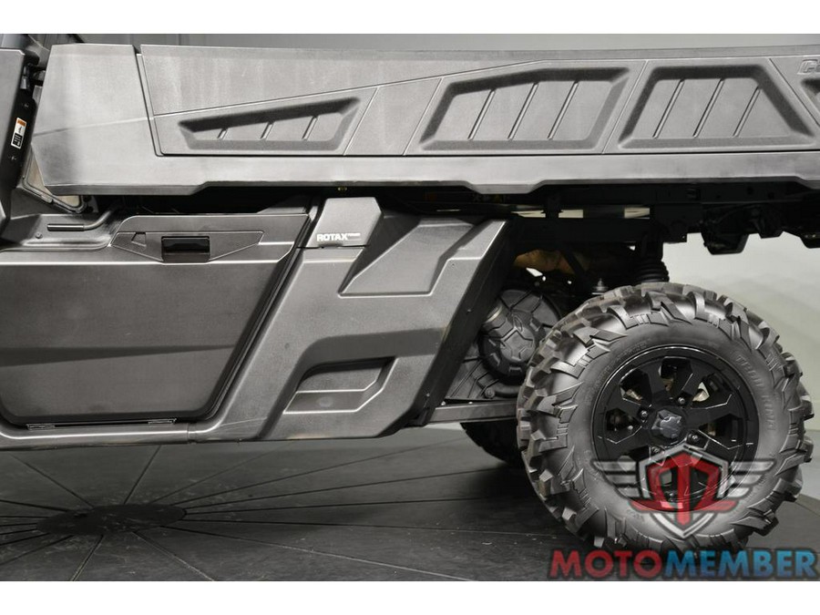 2023 Can-Am Defender Pro HD10 DPS