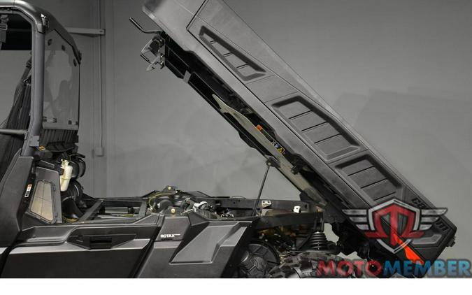 2023 Can-Am Defender Pro HD10 DPS