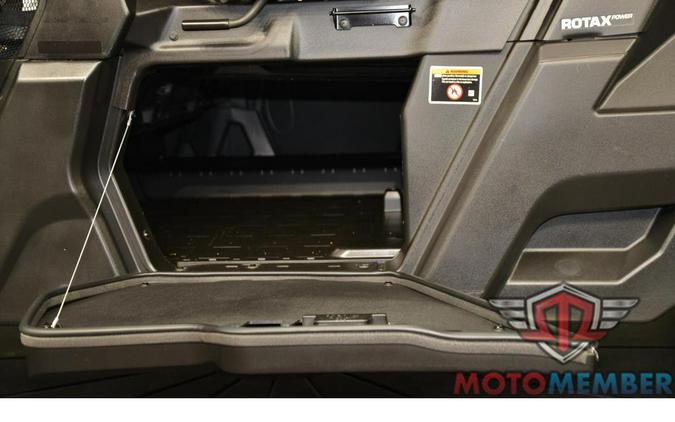 2023 Can-Am Defender Pro HD10 DPS