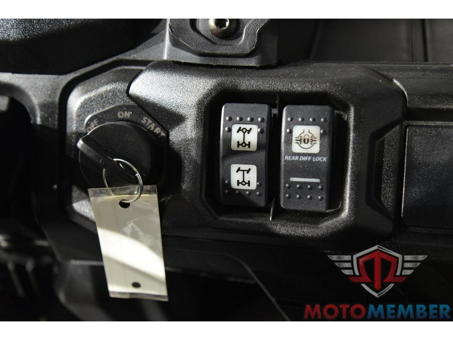 2023 Can-Am Defender Pro HD10 DPS
