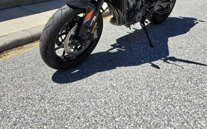 2024 KTM 790 Duke