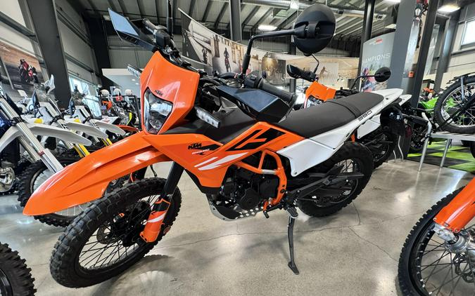 2025 KTM 390 ENDURO R