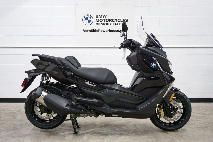 2024 BMW C 400 GT Triple Black