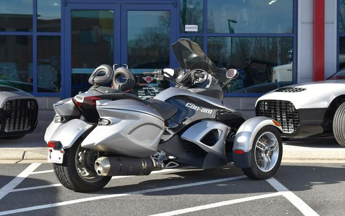 2009 Can-Am® Spyder Roadster SE5