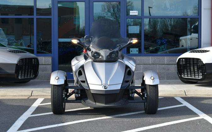 2009 Can-Am® Spyder Roadster SE5