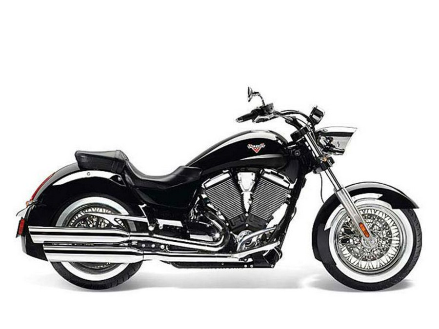 2013 Victory Motorcycles® Boardwalk™ Gloss Black