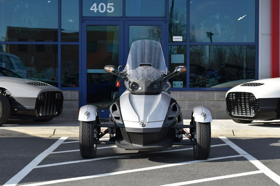 2009 Can-Am® Spyder Roadster SE5