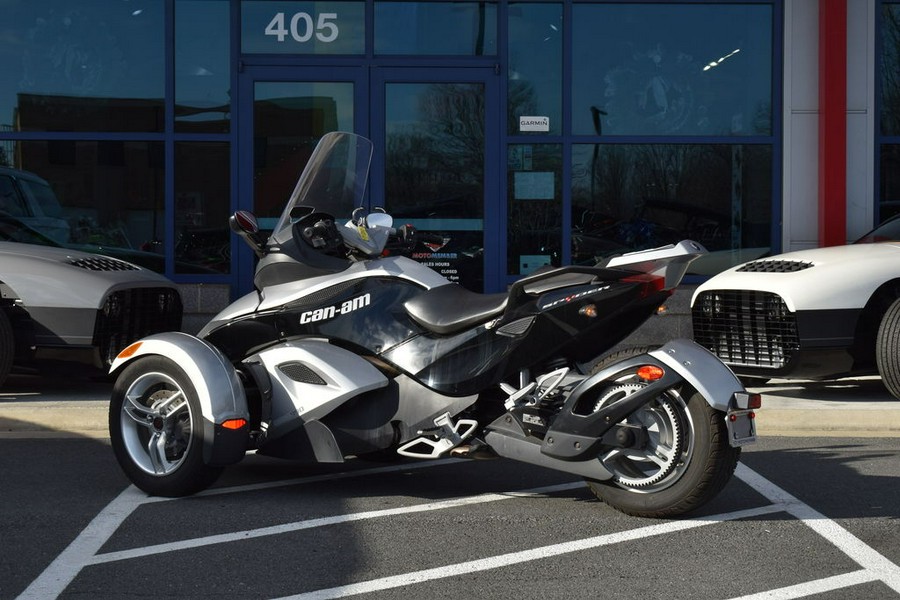 2009 Can-Am® Spyder Roadster SE5