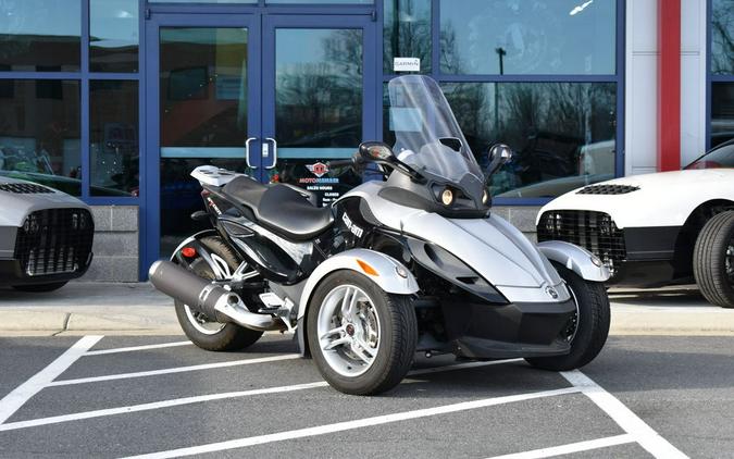 2009 Can-Am® Spyder Roadster SE5