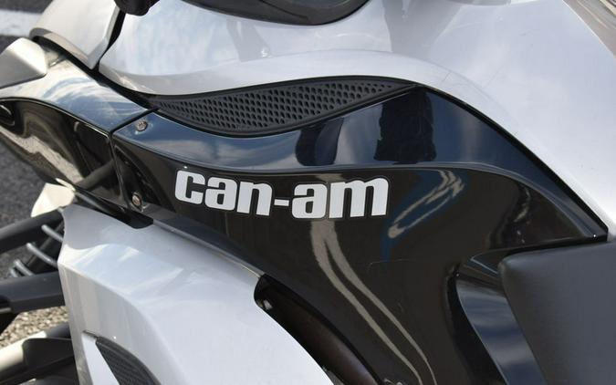 2009 Can-Am® Spyder Roadster SE5