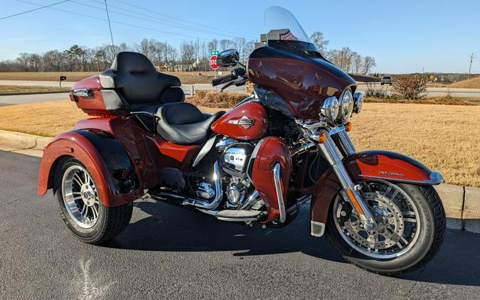 2024 Harley-Davidson Tri Glide Ultra Red Rock / Vivid Black