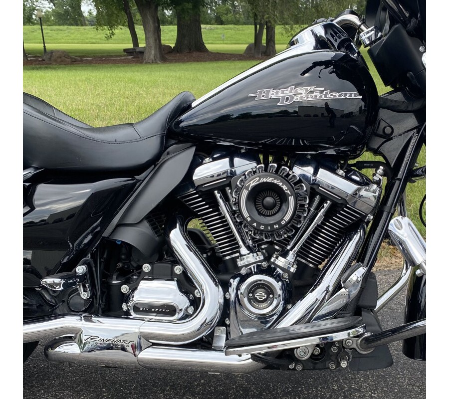 2018 Harley-Davidson Street Glide Vivid Black