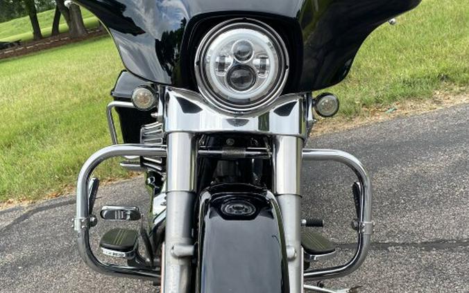 2018 Harley-Davidson Street Glide Vivid Black