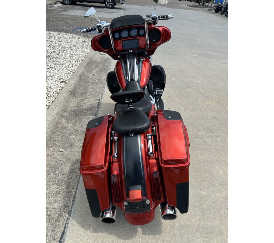 2018 Harley-Davidson CVO Street Glide