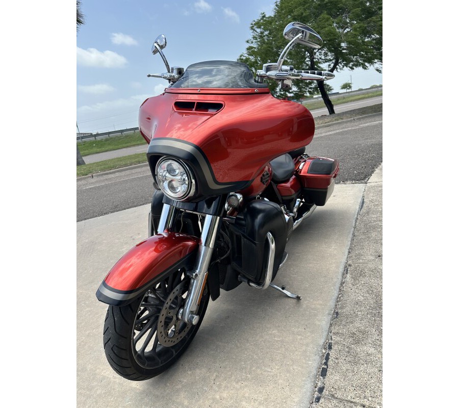 2018 Harley-Davidson CVO Street Glide