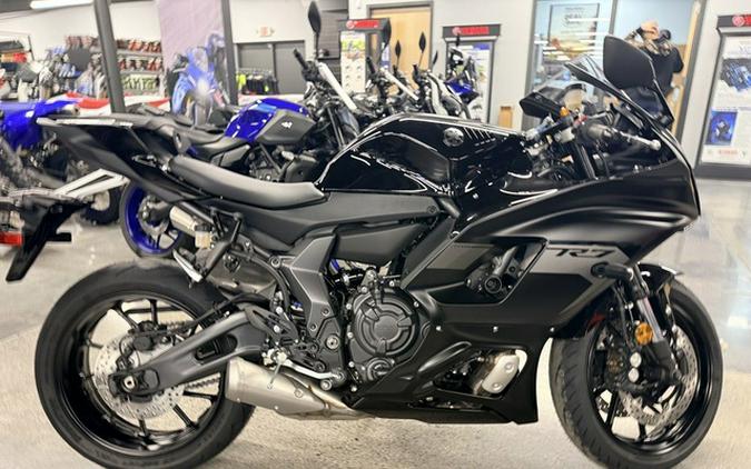 2025 Yamaha YZF R7