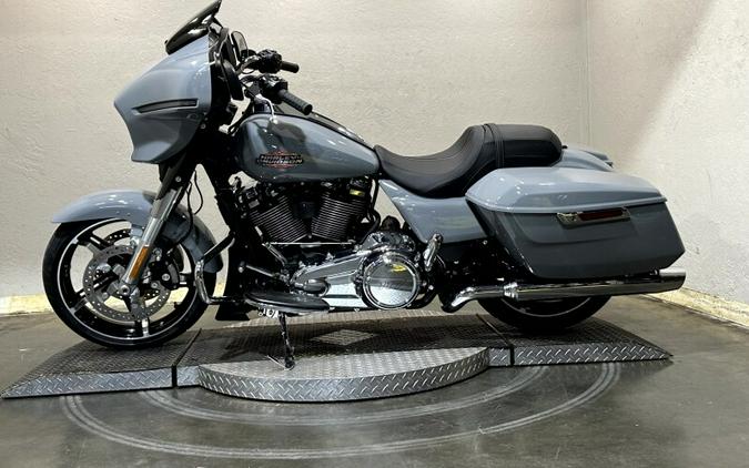 Harley-Davidson® Street Glide® 2026 FLHX 84667331 DRK BILIARD GRY