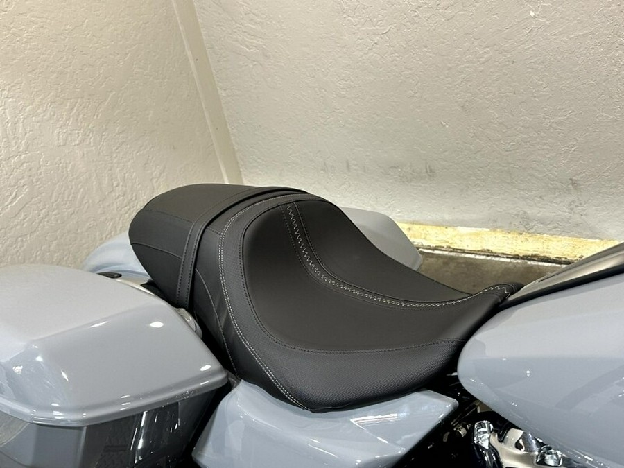 2026 Harley-Davidson® Street Glide® DRK BILIARD GRY