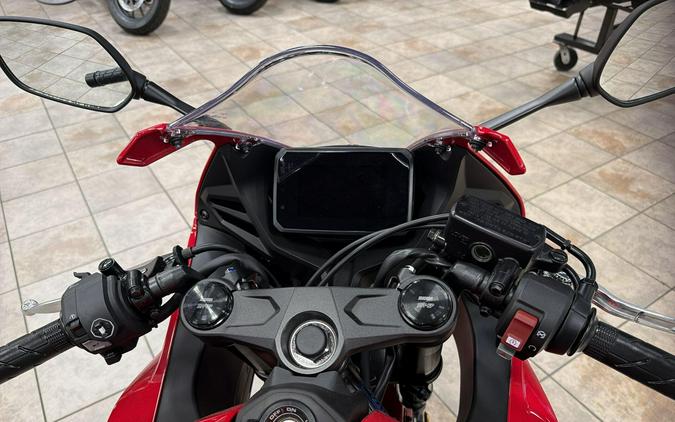 2026 Honda CBR650R E-CLUTCH