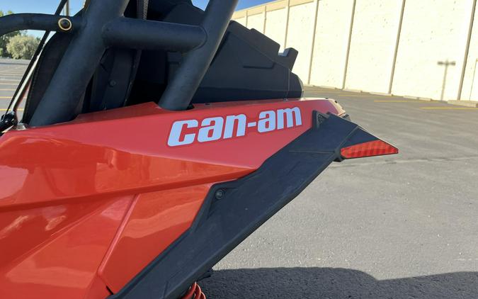 2016 Can-Am Maverick MAX DPS 1000R