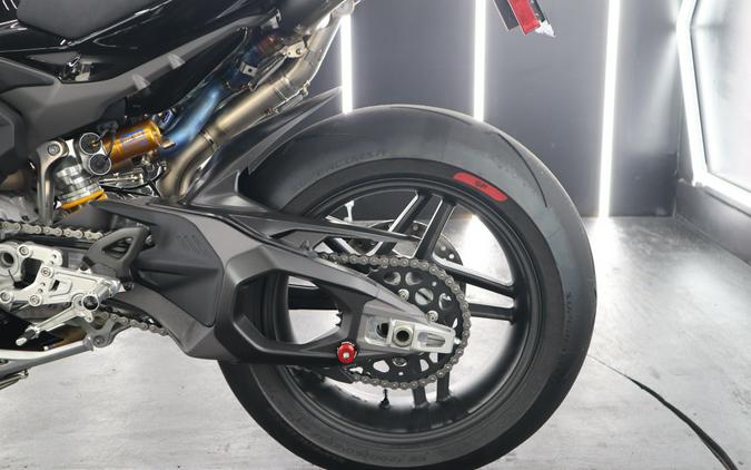 2025 Ducati Panigale V4 Tricolore